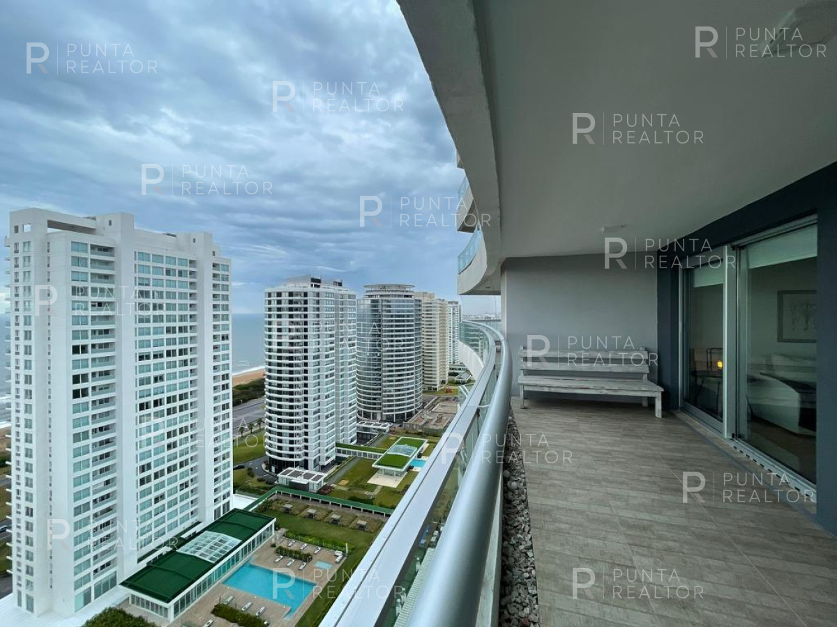 Apartamento ID.1455 - Apartamento con vista al mar y parrilla en alquiler en Playa Brava, Punta del Este, Uruguay