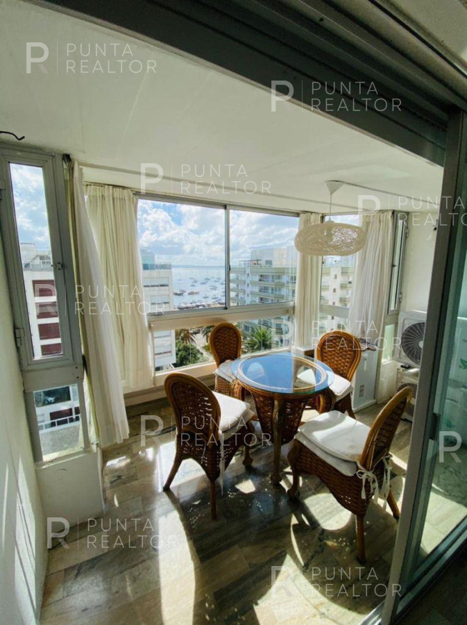 Apartamento ID.1387 - Venta de apartamento 3 Dormitorios, Playa Brava, Punta del Este