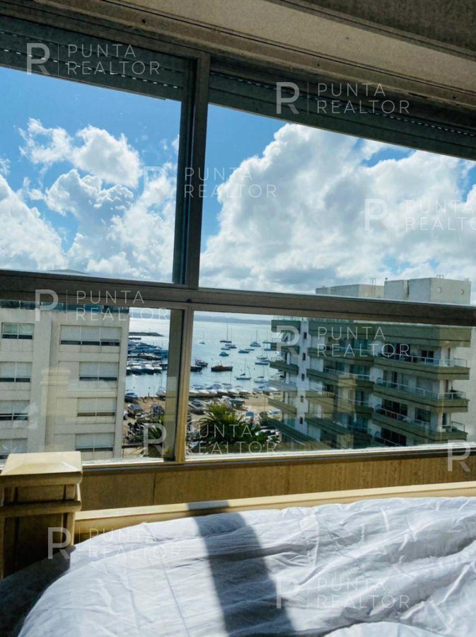 Apartamento ID.1387 - Venta de apartamento 3 Dormitorios, Playa Brava, Punta del Este