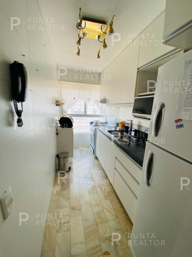 Apartamento ID.1387 - Venta de apartamento 3 Dormitorios, Playa Brava, Punta del Este