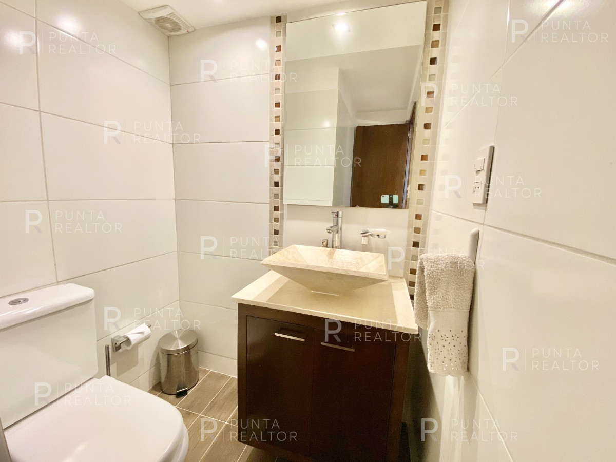 Apartamento ID.2048 - Departamento venta 4 dormitorios, Punta del Este, Uruguay