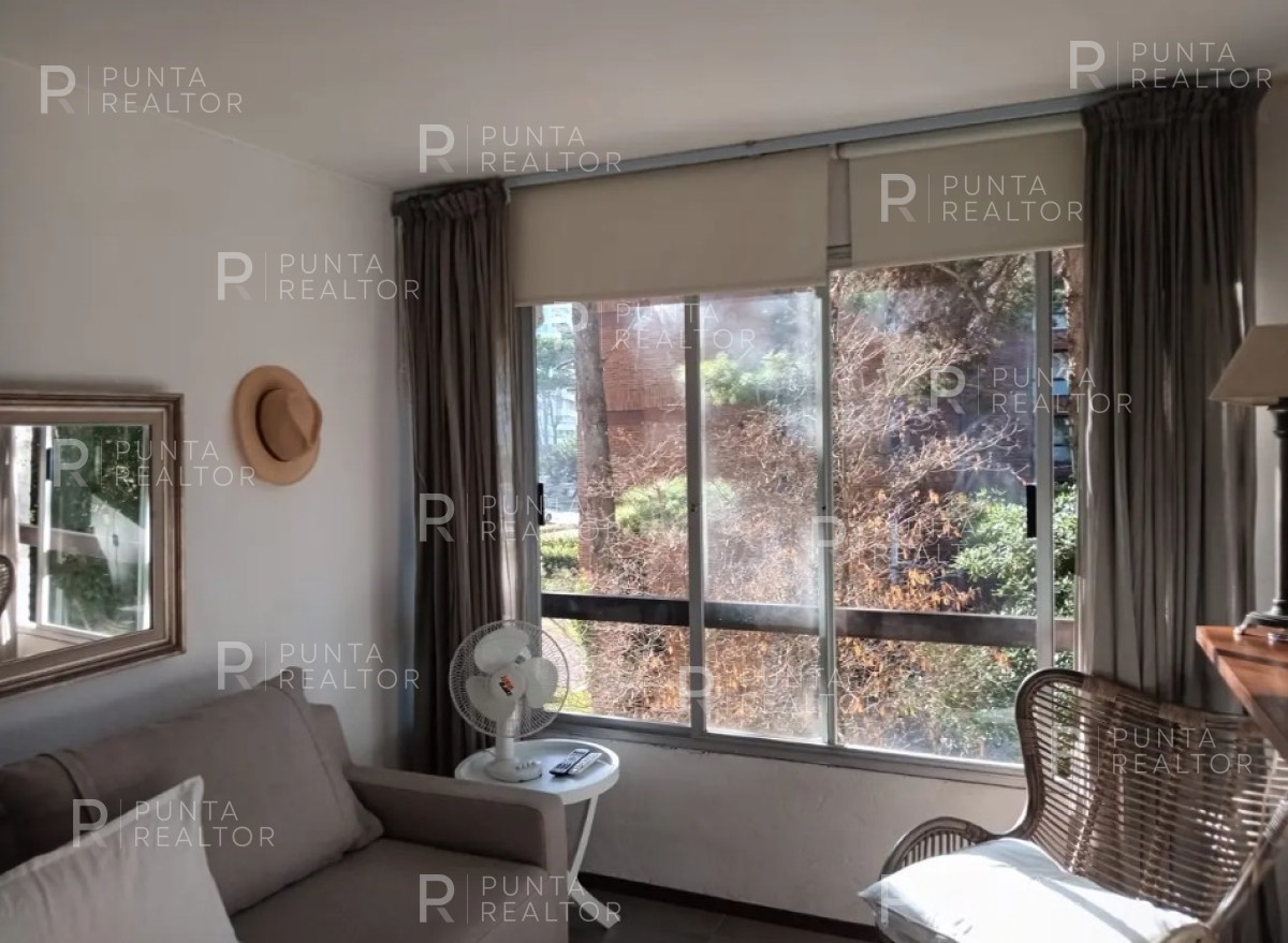 Apartamento ID.2030 - Departamento de 1 dormitorio en venta, Punta del Este, Uruguay