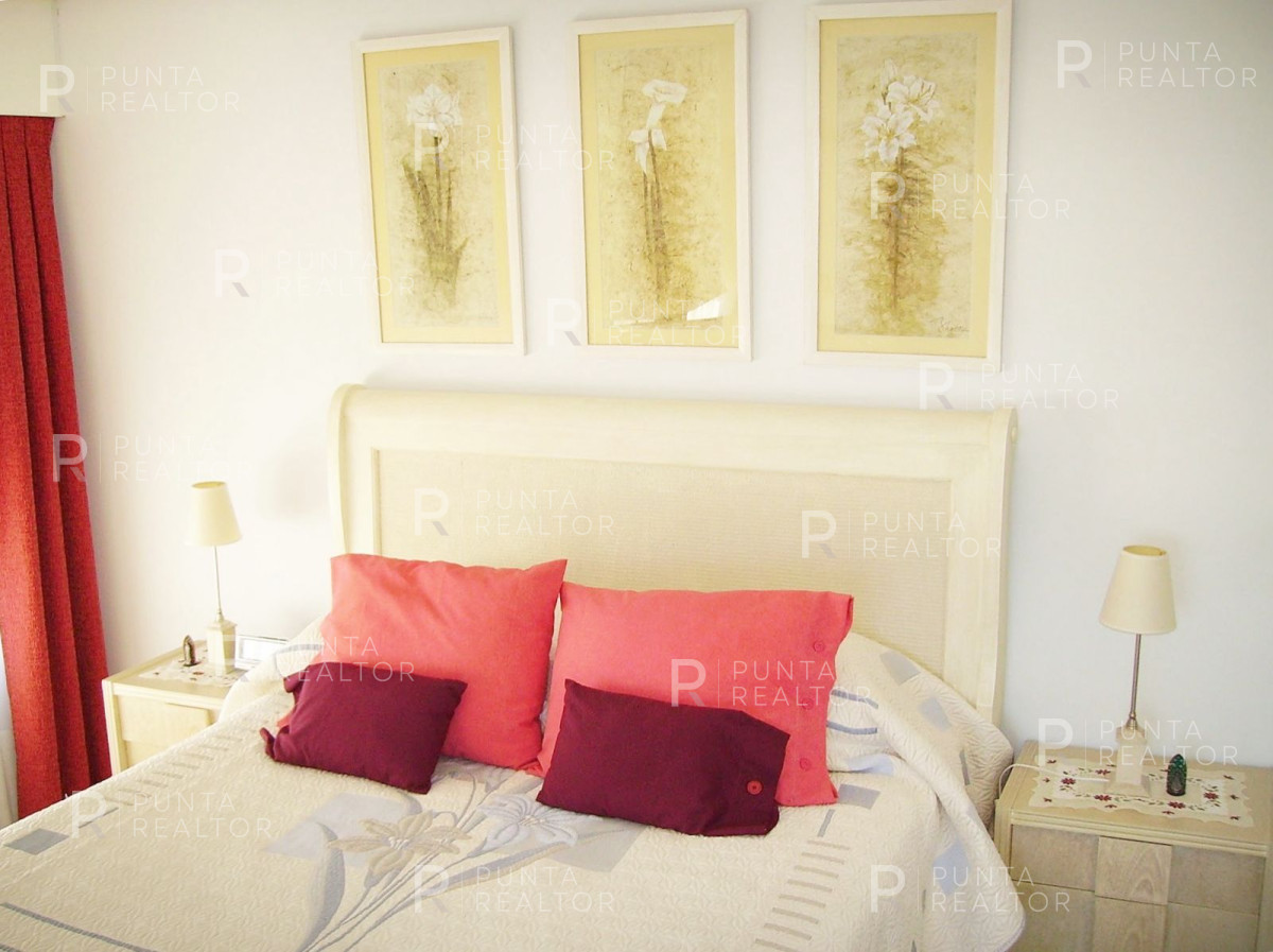 Apartamento ID.2311 - Departamento venta 2 dormitorios, Playa Mansa, Punta del Este, Uruguay