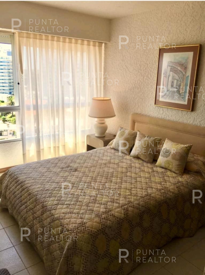 Apartamento ID.1978 - Apartamento en venta de 3 dormitorios en parada 2 Playa Brava, Uruguay
