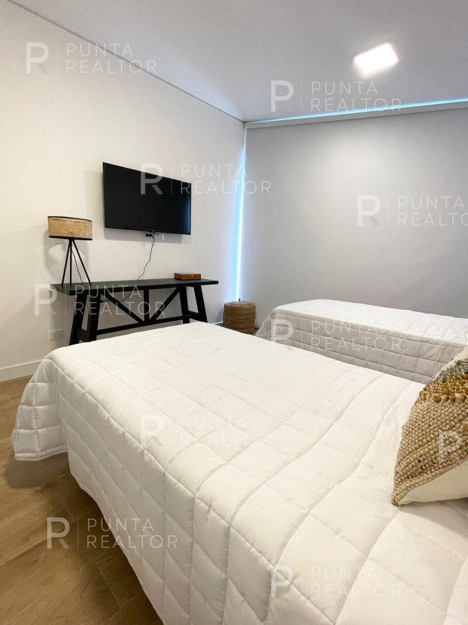 Apartamento ID.2258 - Departamento alquiler 2 dormitorios, Trump Tower, Punta del Este, Uruguay