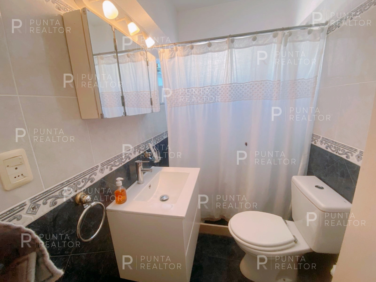 Apartamento ID.2523 - Venta Departamento 2 Dormitorios, Playa Mansa, Punta Del Este, Uruguay