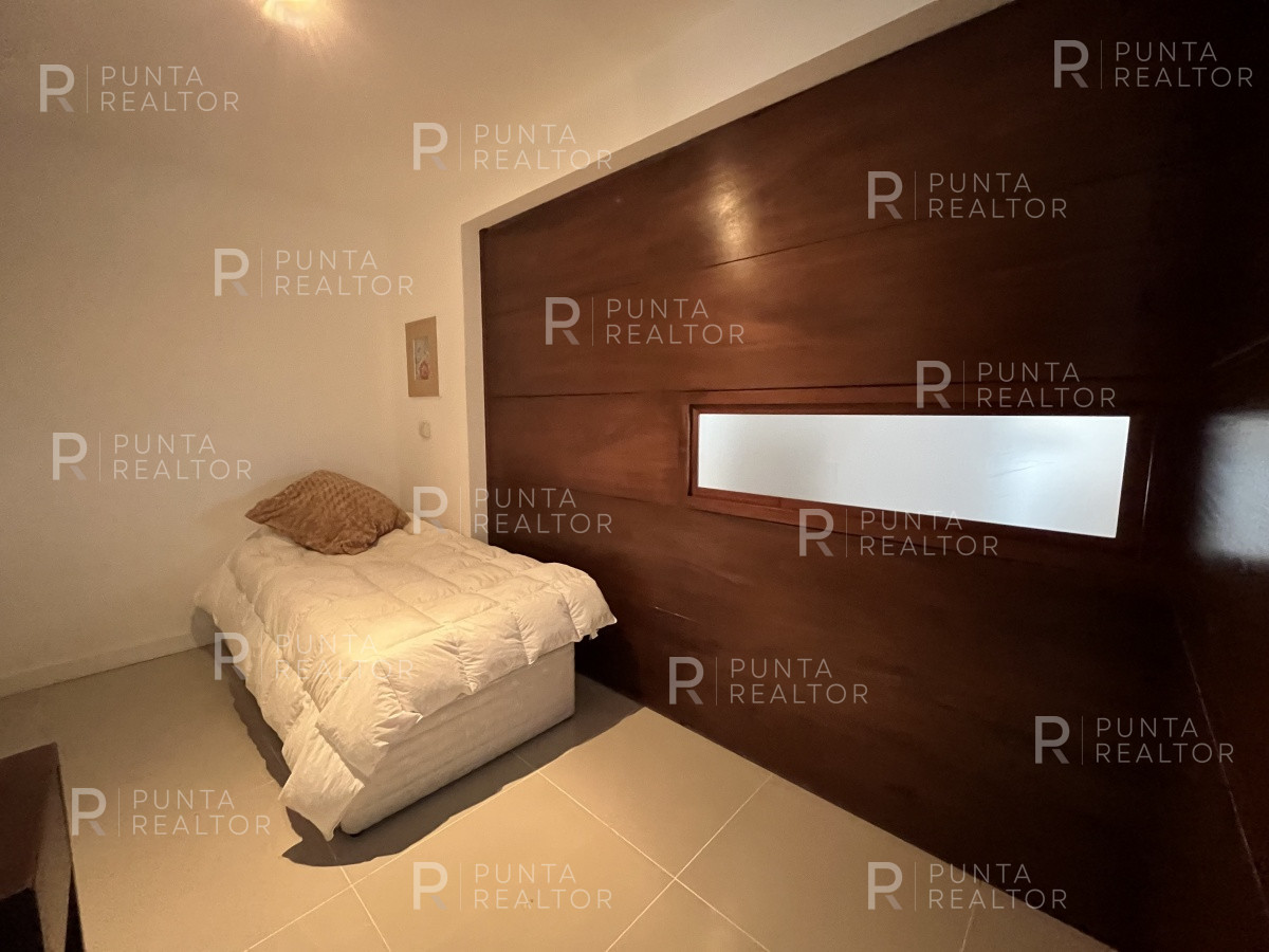 Apartamento ID.1621 - Apartamento venta tres dormitorios, Playa Brava, Punta del Este,, Uruguay