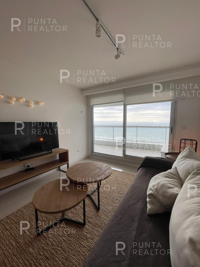 Apartamento ID.1455 - Apartamento con vista al mar y parrilla en alquiler en Playa Brava, Punta del Este, Uruguay
