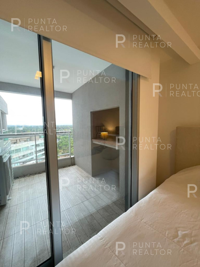 Apartamento ID.1455 - Apartamento con vista al mar y parrilla en alquiler en Playa Brava, Punta del Este, Uruguay