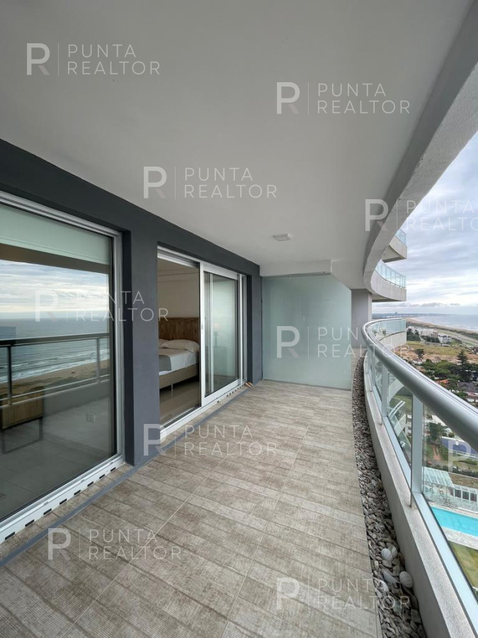 Apartamento ID.1455 - Apartamento con vista al mar y parrilla en alquiler en Playa Brava, Punta del Este, Uruguay