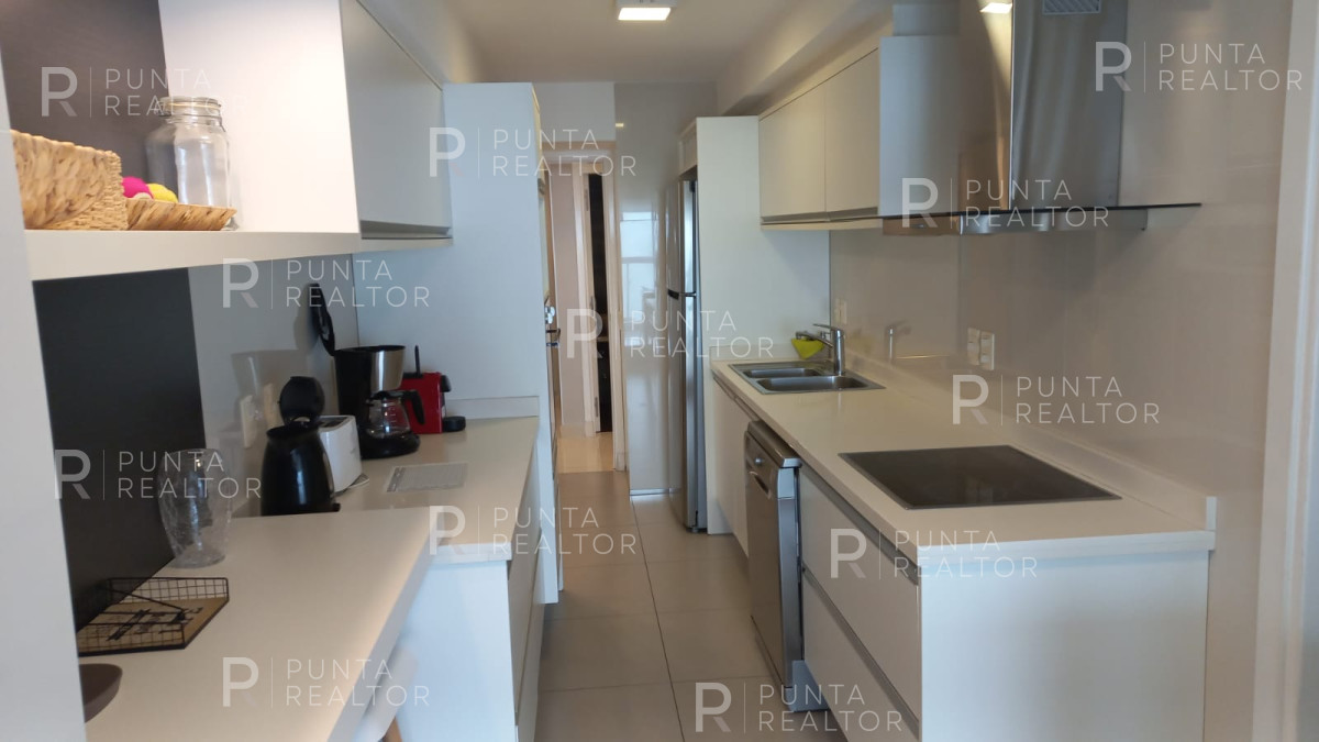 Apartamento ID.2391 - Departamento Alquiler 3 Dormitorios, Miami Boulevard, Playa Mansa, Punta del Este, Uruguay