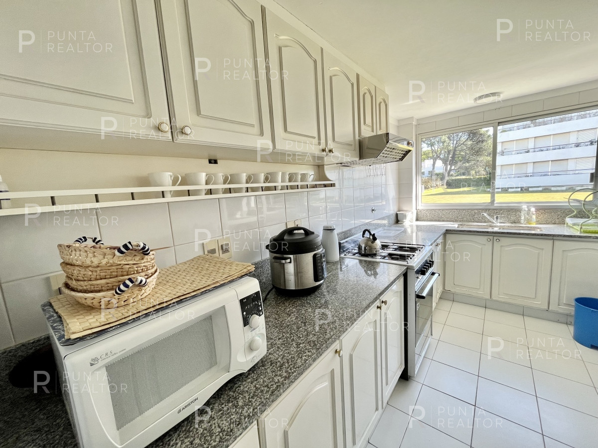 Apartamento ID.1762 - Apartamento alquiler 5 dormitorios Rincón del Indio, Punta del Este, Uruguay