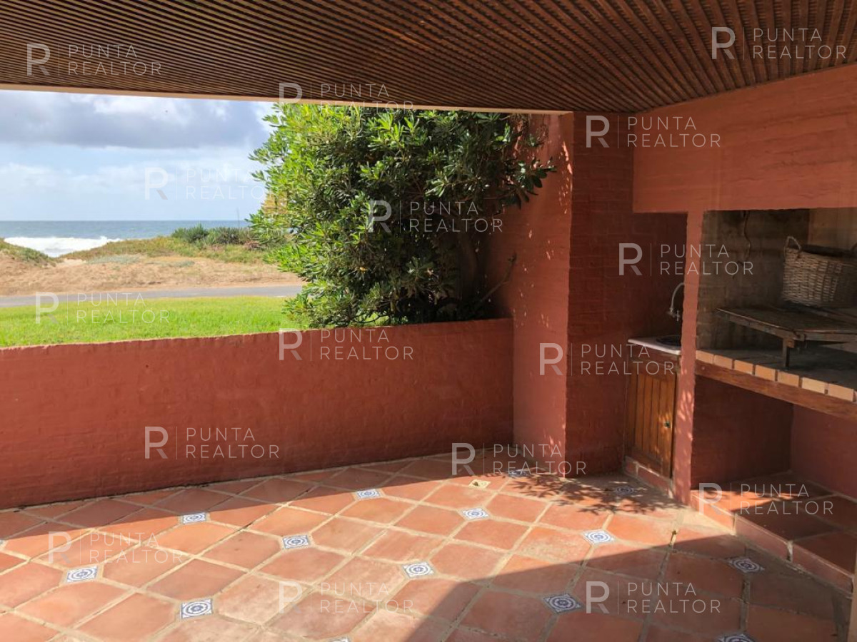Apartamento ID.2366 - Departamento venta 3 dorimtorios y servicio, Manantiales, Uruguay