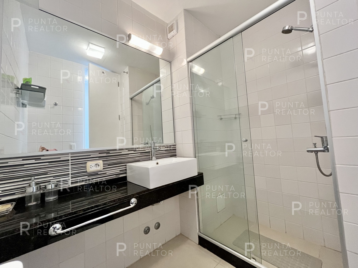 Apartamento ID.1735 - Excelente apartamento en Manantiales con parrilla en la terraza y vista al mar, Punta del Este, Uruguay