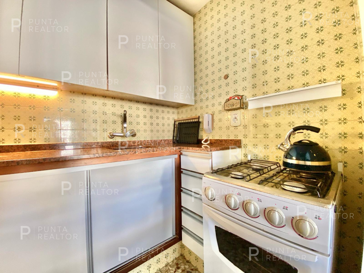 Apartamento ID.2077 - Departamento venta 1 dormitorio y medio, Península de Punta del Este, Uruguay