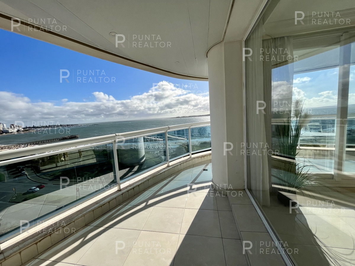 Apartamento ID.994 - Departamento venta 4 dormitorios Punta del Este, Playa Mansa, Uruguay