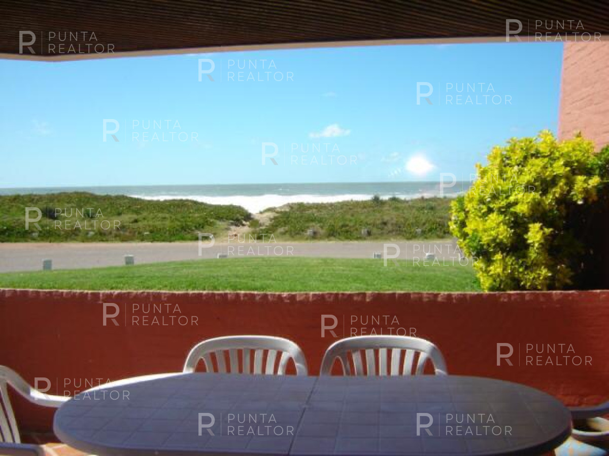 Apartamento ID.2366 - Departamento venta 3 dorimtorios y servicio, Manantiales, Uruguay