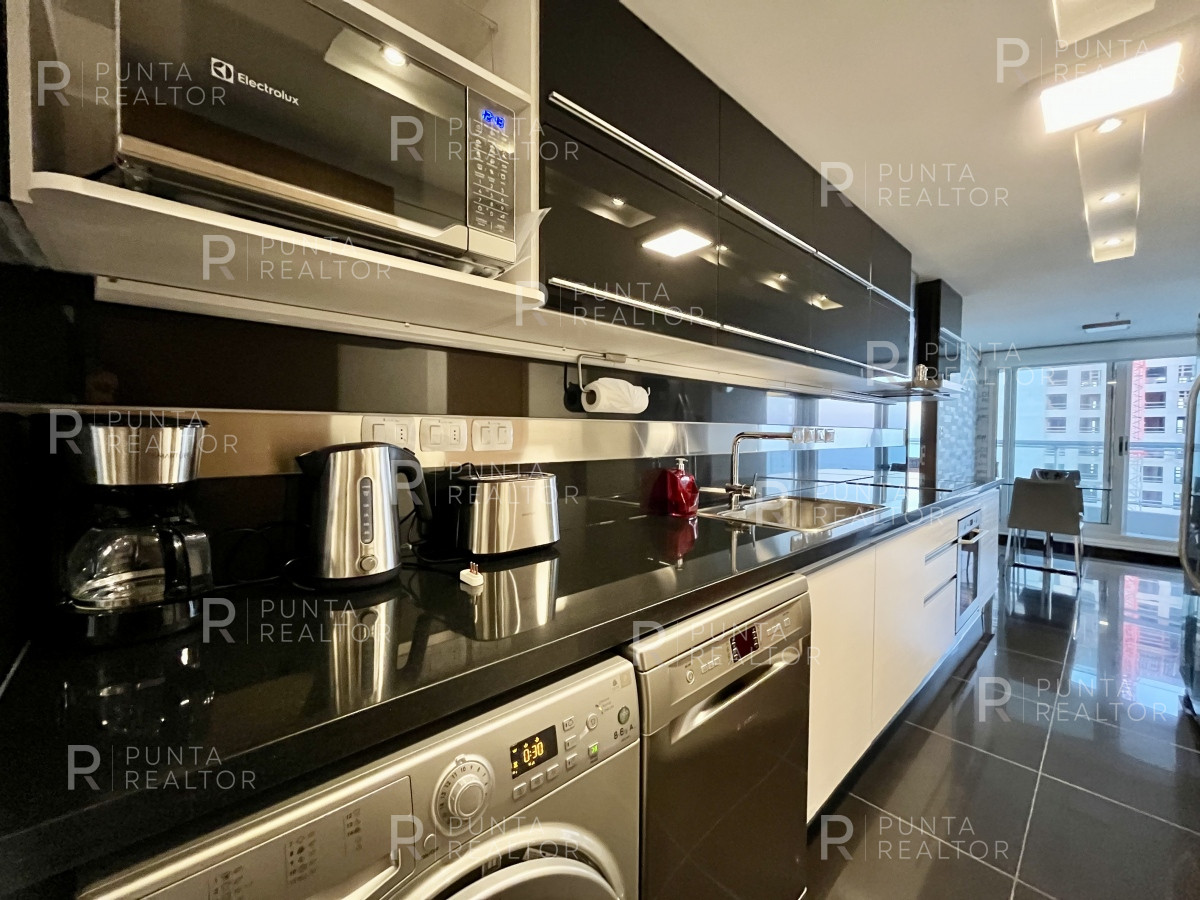 Apartamento ID.462 - Departamento en venta en Torre Look Brava 3 dormitorios y servicio, vista al mar, Playa Brava, Punta del Este, Uruguay
