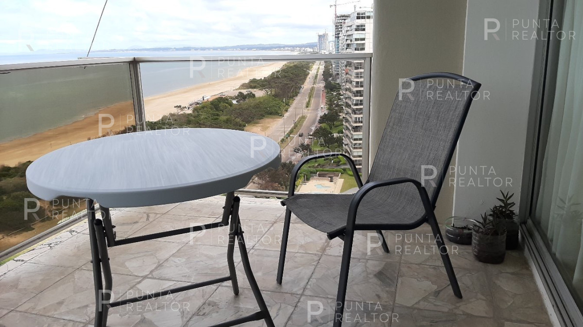 Apartamento ID.2679 - Departamento Alquiler 2 dormitorios, Playa Mansa, Punta del Este Uruguay