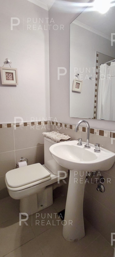 Apartamento ID.378 - Departamento 4 dormitorios alquiler, Ocean Drive , Punta del Este, Uruguay