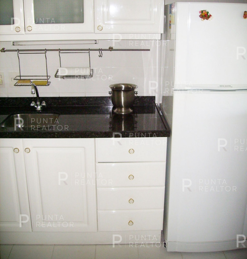 Apartamento ID.2311 - Departamento venta 2 dormitorios, Playa Mansa, Punta del Este, Uruguay