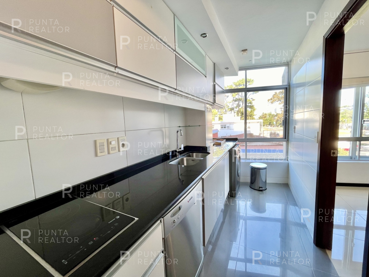 Apartamento ID.2048 - Departamento venta 4 dormitorios, Punta del Este, Uruguay