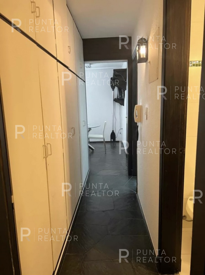 Apartamento ID.1717 - Departamento de un dormitorio en venta en el Puerto de Punta del Este, Uruguay