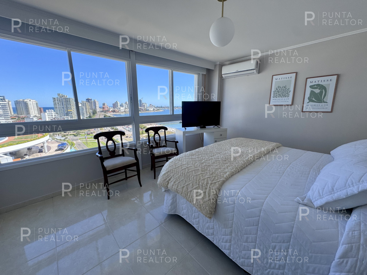 Apartamento ID.70 - Depatamento venta 4 dormitorios,  Playa Mansa, Punta del Este, Uruguay