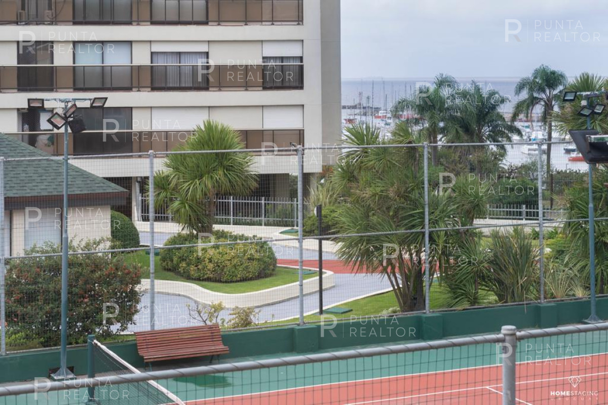 Apartamento ID.25 - Apartamento en alquiler en Puertito del Buceo, loft duplex, vistas veleros, garaje, lujo, aire acondicionado, terraza