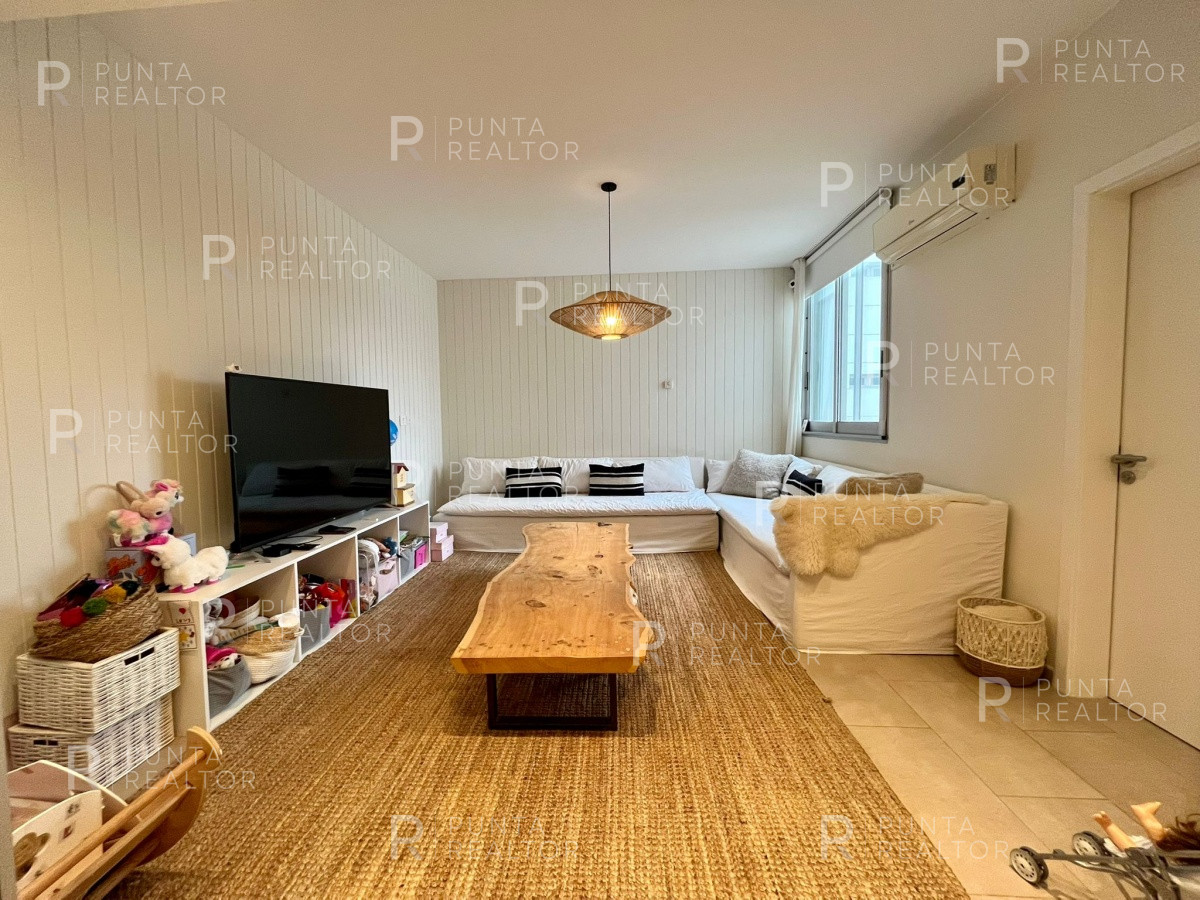 Apartamento ID.700 - Inversión única! Apartamento en venta de super categoría decorado con las últimas tendencias en La Barra, Uruguay