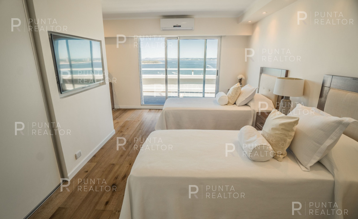 Apartamento ID.619 - Penthouse Departamento 2 dormitorios, Puerto, Punta del Este, Uruguay