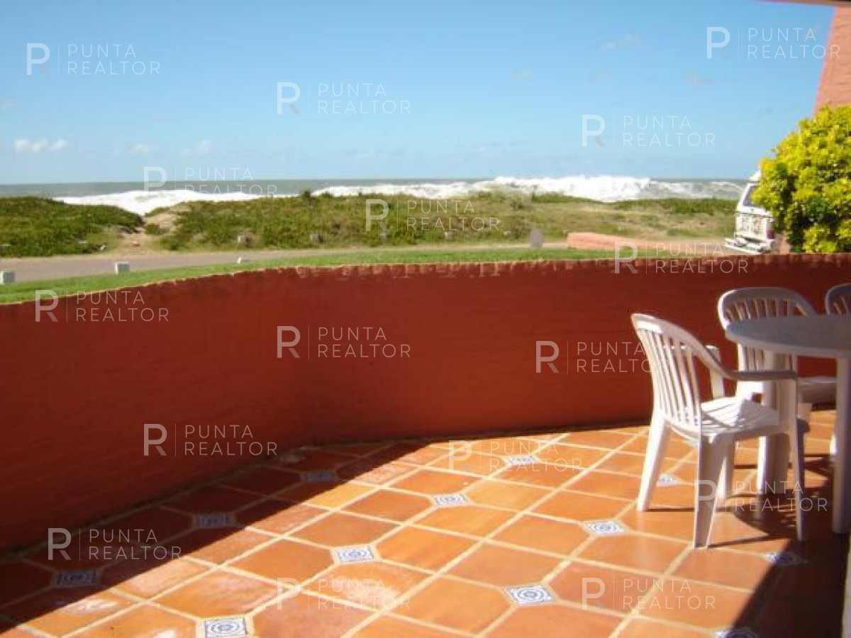 Apartamento ID.2366 - Departamento venta 3 dorimtorios y servicio, Manantiales, Uruguay