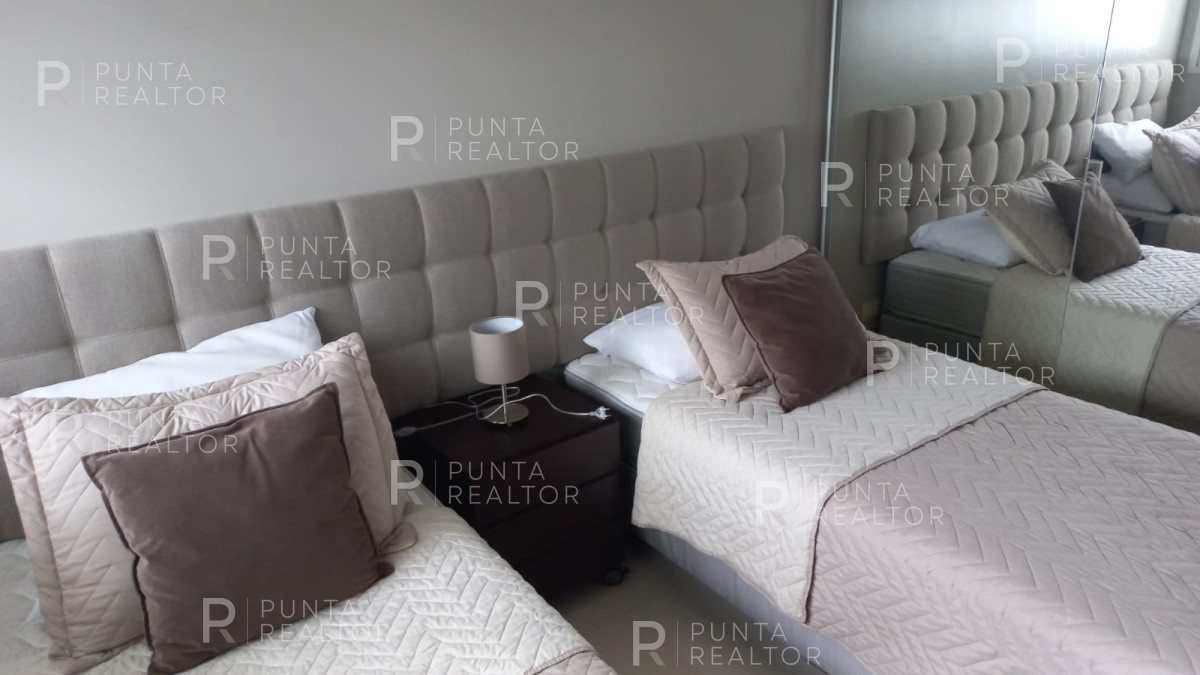 Apartamento ID.2391 - Departamento Alquiler 3 Dormitorios, Miami Boulevard, Playa Mansa, Punta del Este, Uruguay
