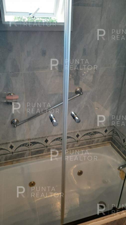 Apartamento ID.2086 - Departamento venta 3 dormitorios, Coral Tower, Punta del Este, Uruguay