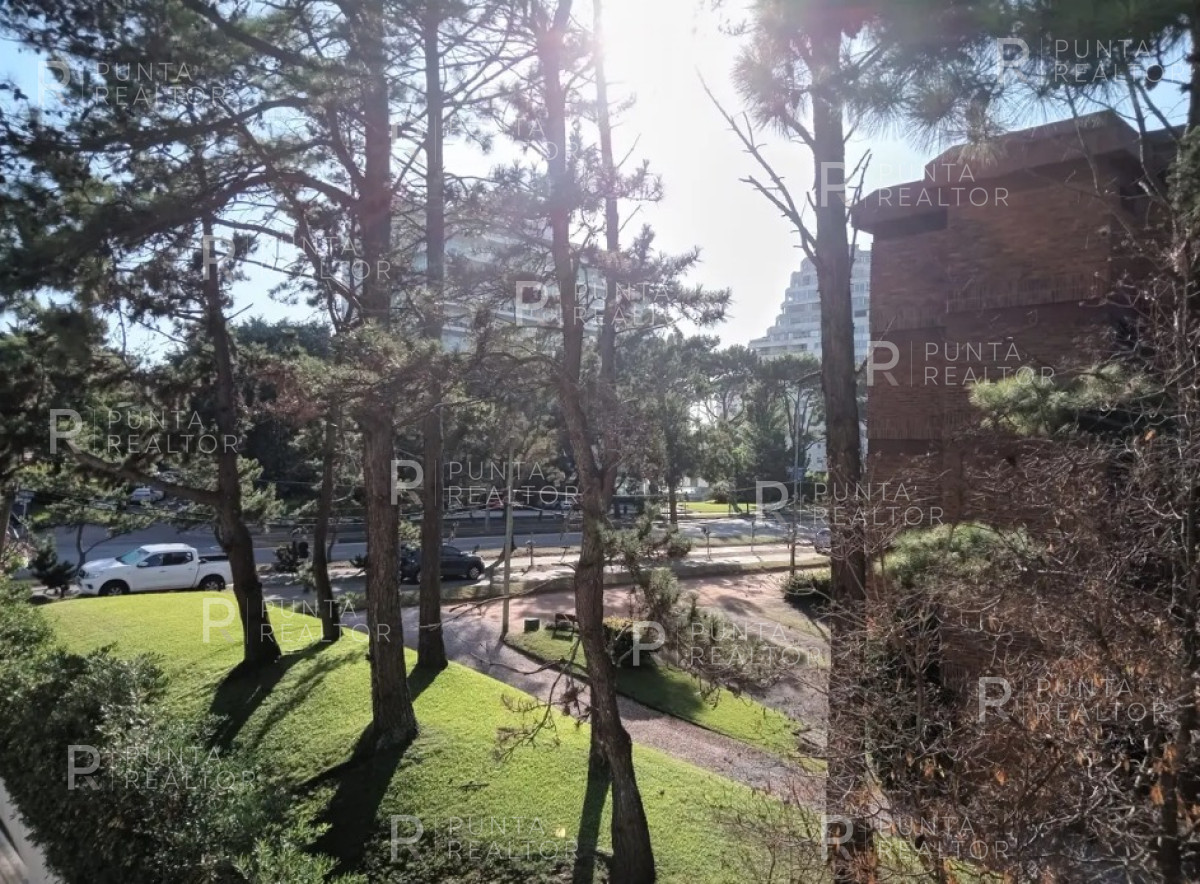 Apartamento ID.2030 - Departamento de 1 dormitorio en venta, Punta del Este, Uruguay