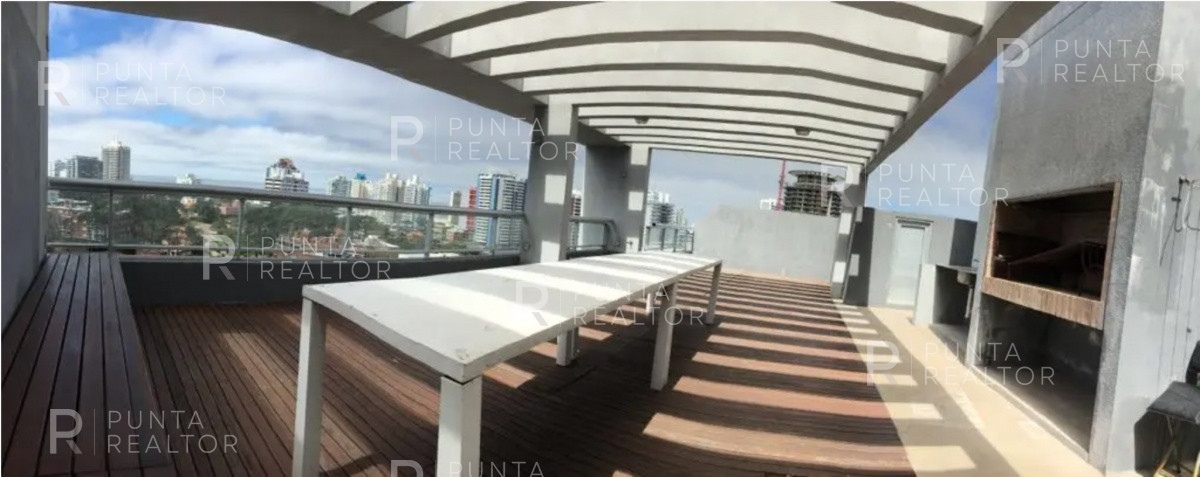 Apartamento ID.606 - Penthouse en venta en Playa Mansa, Punta del Este, Uruguay