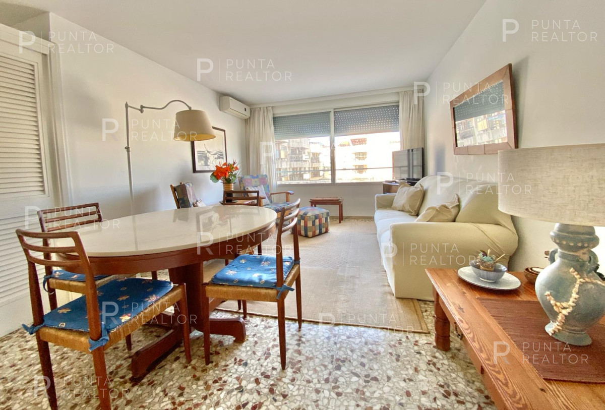 Apartamento ID.2077 - Departamento venta 1 dormitorio y medio, Península de Punta del Este, Uruguay