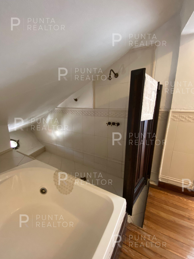 Apartamento ID.933 - Apartamento en alquiler en la Península de Punta del Este, Uruguay