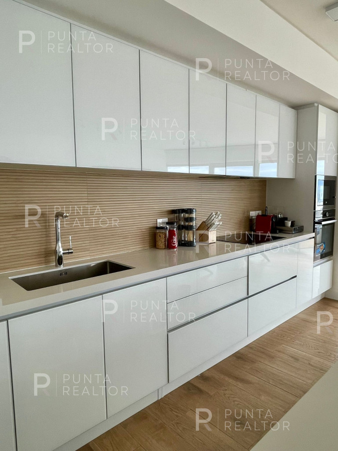 Apartamento ID.2258 - Departamento alquiler 2 dormitorios, Trump Tower, Punta del Este, Uruguay