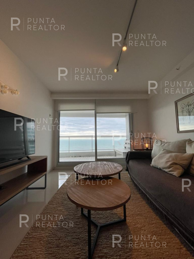 Apartamento ID.1455 - Apartamento con vista al mar y parrilla en alquiler en Playa Brava, Punta del Este, Uruguay