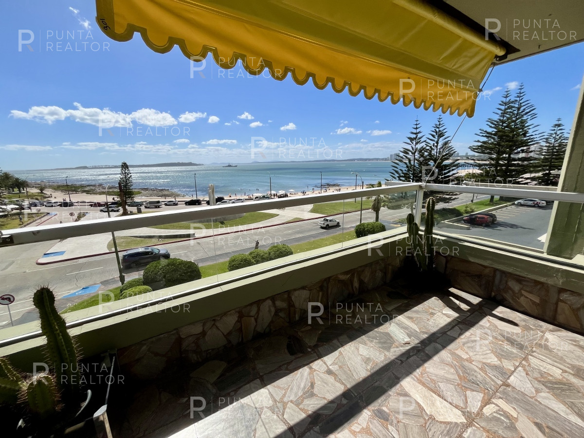 Apartamento ID.1891 - Departamento de 3 dormitorios en venta, Playa Mansa, Punta del Este, Uruguay