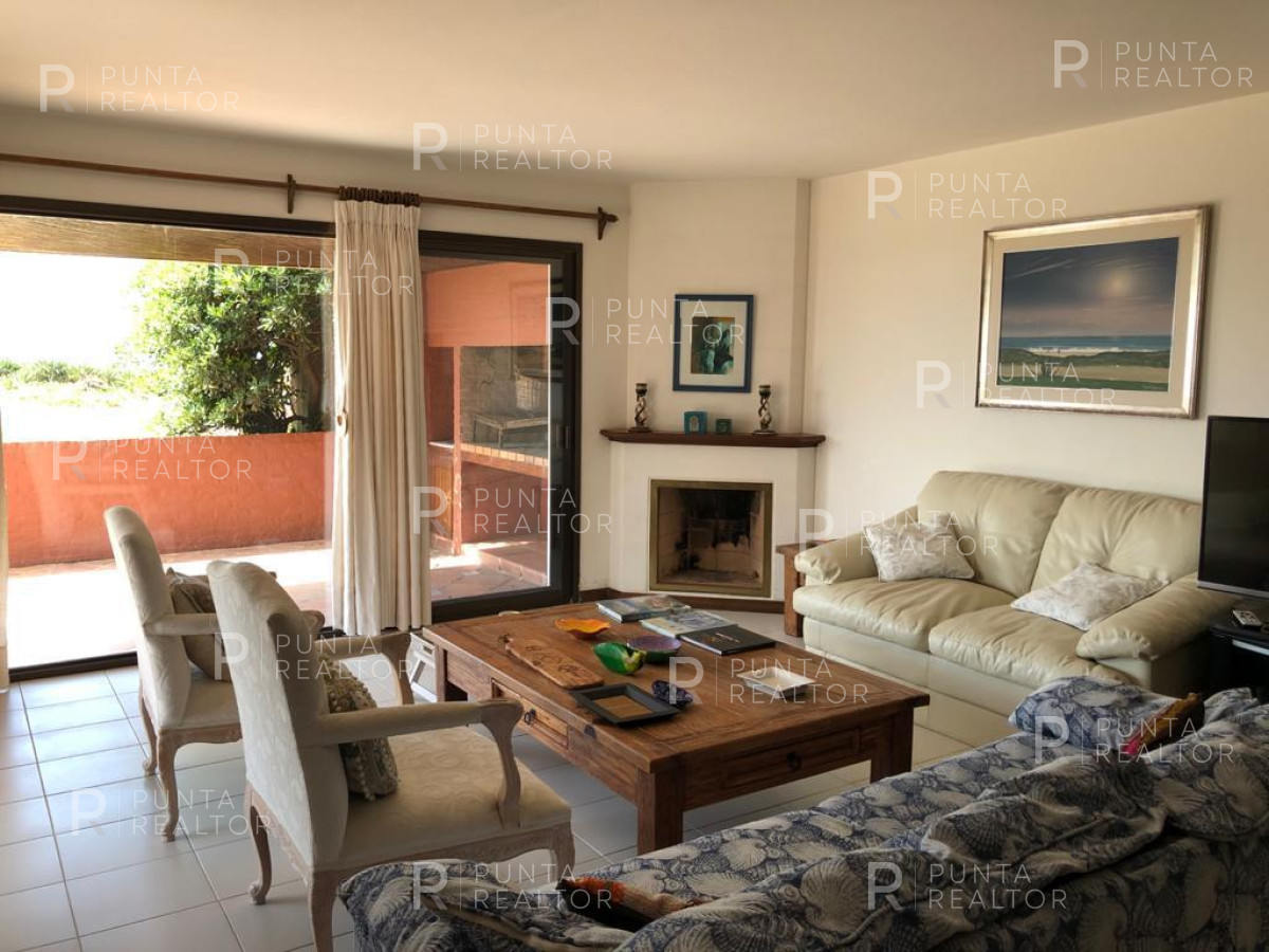 Apartamento ID.2366 - Departamento venta 3 dorimtorios y servicio, Manantiales, Uruguay