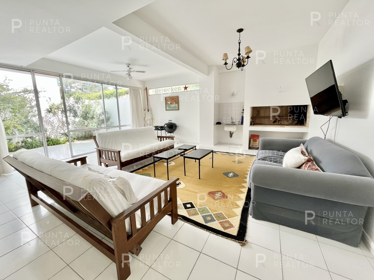 Apartamento ID.1762 - Apartamento alquiler 5 dormitorios Rincón del Indio, Punta del Este, Uruguay
