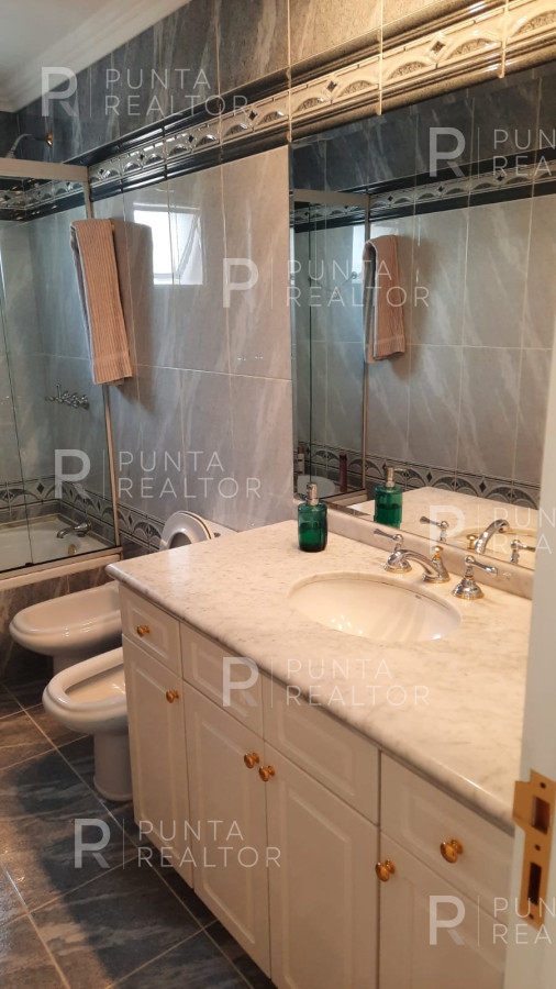 Apartamento ID.2086 - Departamento venta 3 dormitorios, Coral Tower, Punta del Este, Uruguay