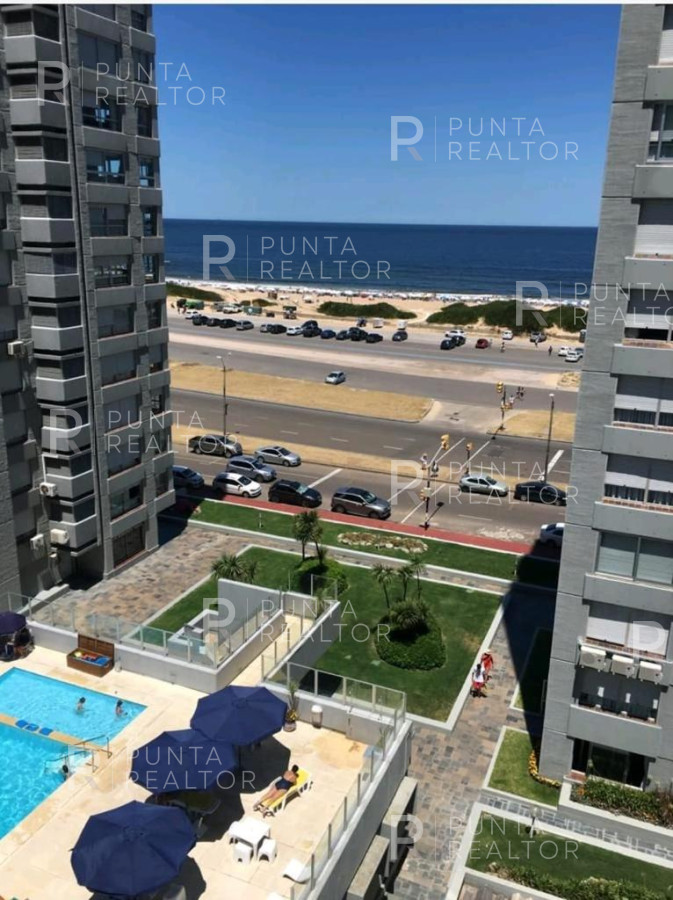 Apartamento ID.1978 - Apartamento en venta de 3 dormitorios en parada 2 Playa Brava, Uruguay