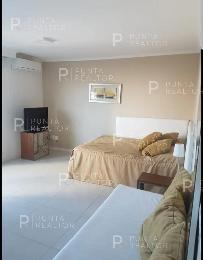 Apartamento ID.1074 - Alquiler Departamento Monoambiente, Place Lafayette, Punta Del Este, Uruguay 