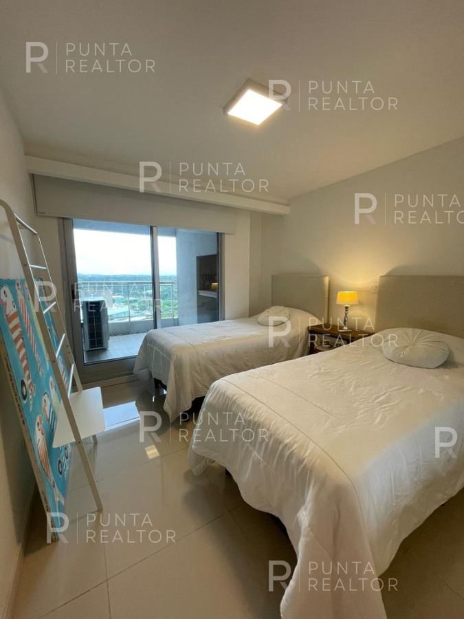 Apartamento ID.1455 - Apartamento con vista al mar y parrilla en alquiler en Playa Brava, Punta del Este, Uruguay