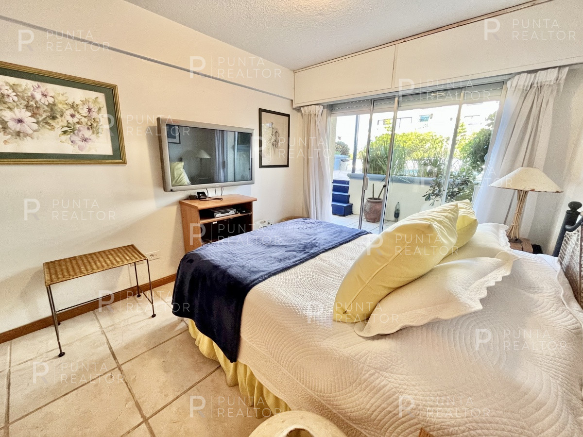 Apartamento ID.1614 - Apartamento de 3 dormitorios en El Emir, Punta del Este, Uruguay