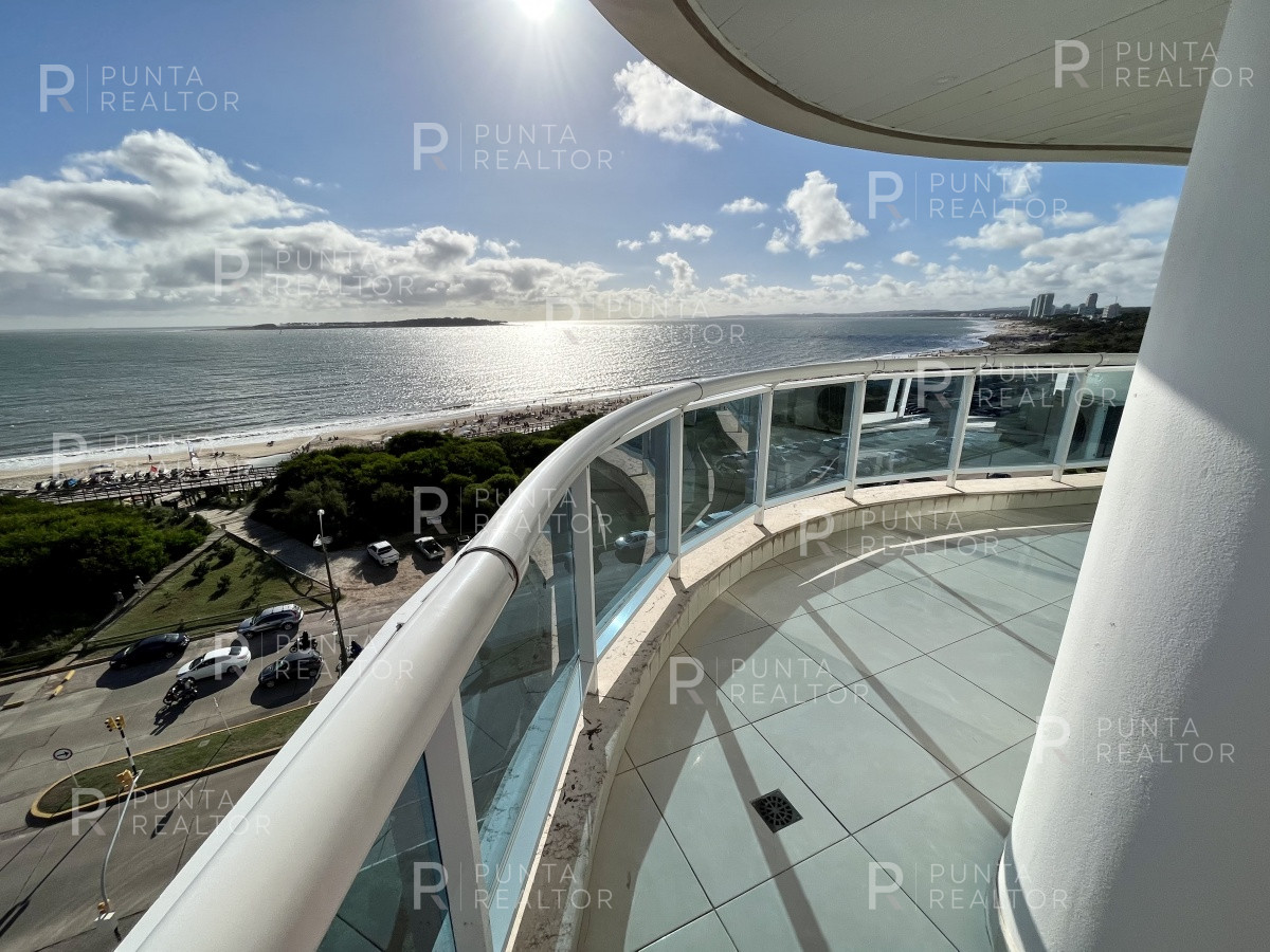 Apartamento ID.994 - Departamento venta 4 dormitorios Punta del Este, Playa Mansa, Uruguay