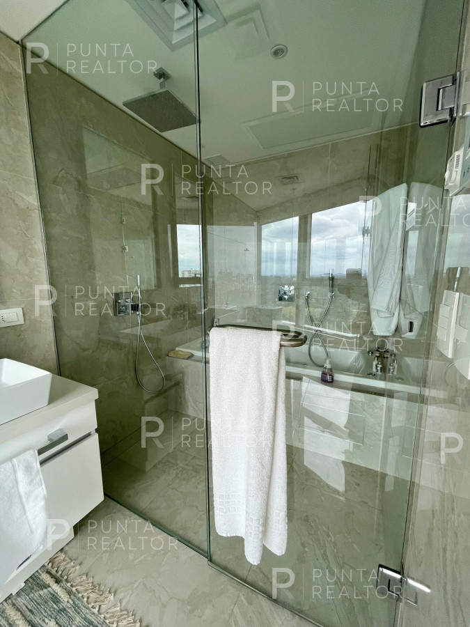 Apartamento ID.2258 - Departamento alquiler 2 dormitorios, Trump Tower, Punta del Este, Uruguay